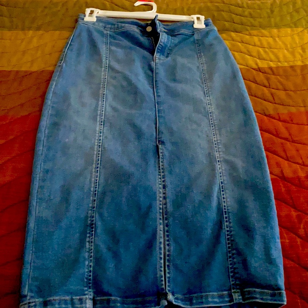 Denim pencil skirt